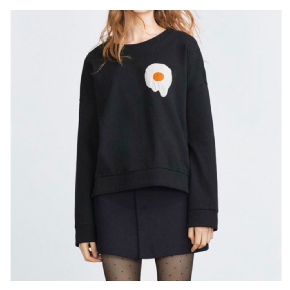 Zara Trafaluc Black Egg Women’s Small Sweatshirt